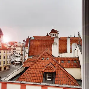 https://karlova-25-apartments.praguehotelsweb.com