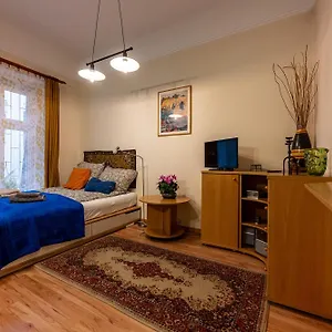 https://a-quiet-studio-in-the-heart-of-the-city.inbudapesthotels.com
